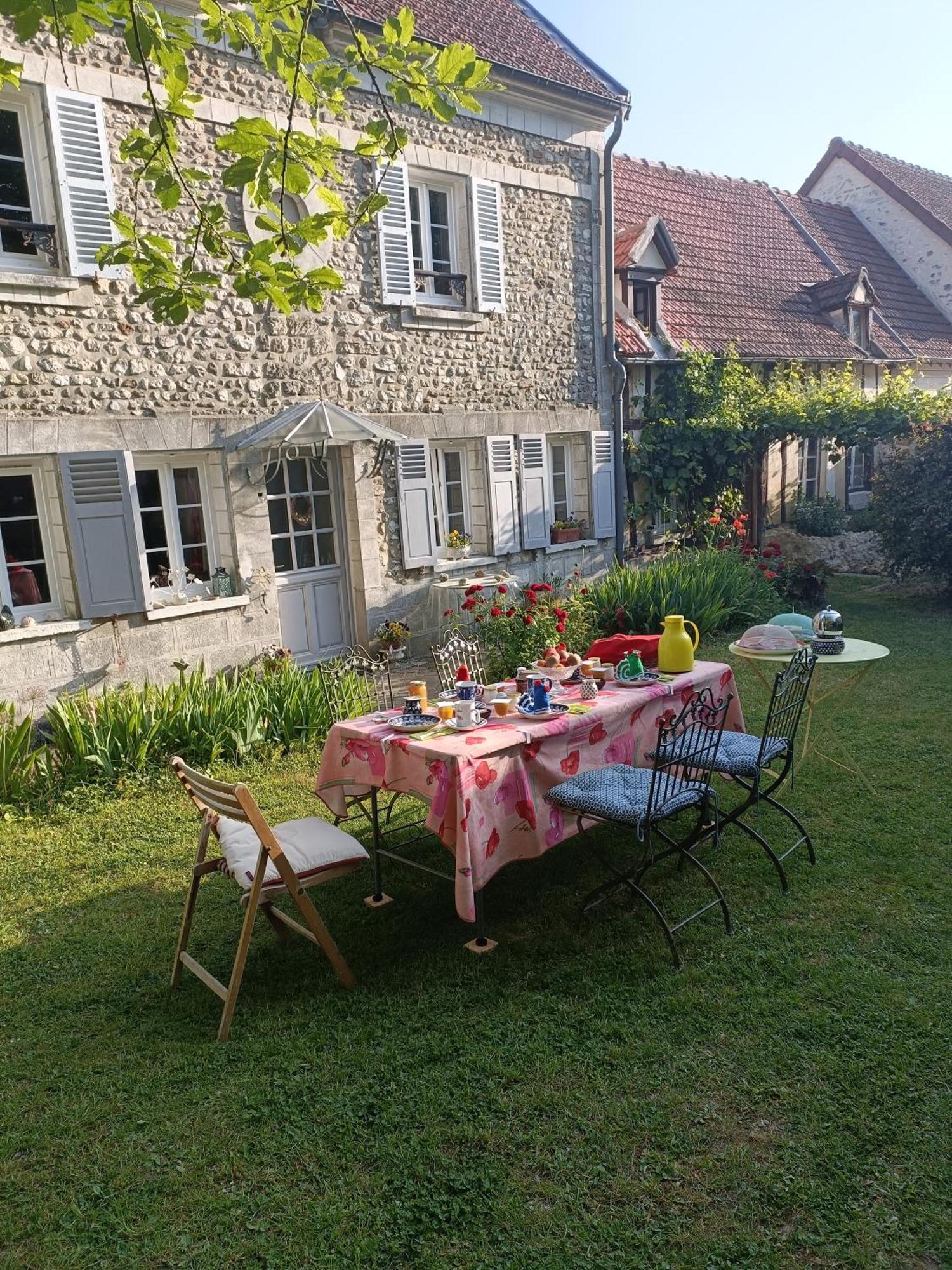 Avenue Du Chateau Saint-Just  Exterior foto